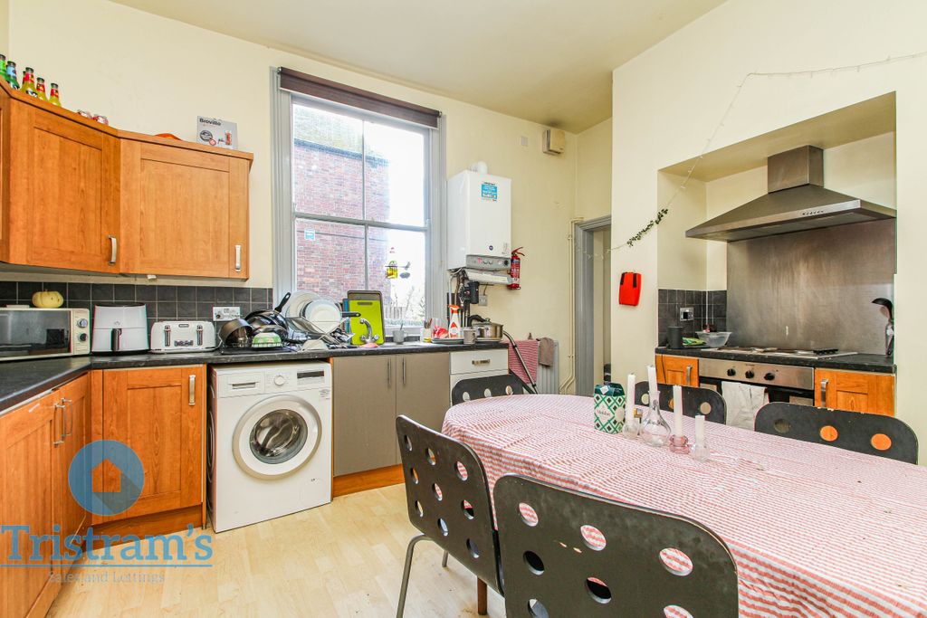 Property photo 3 of 15 Img_9043