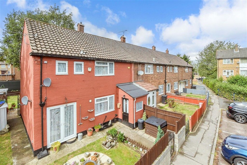 Property photo 3 of 18 External (Brochure)