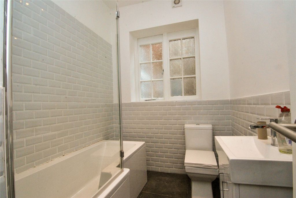 Property photo 3 of 5 Picture No. 02
