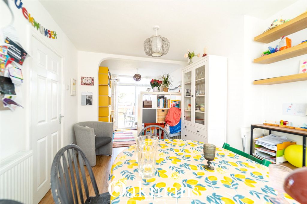 Property photo 3 of 47 Picture No. 51