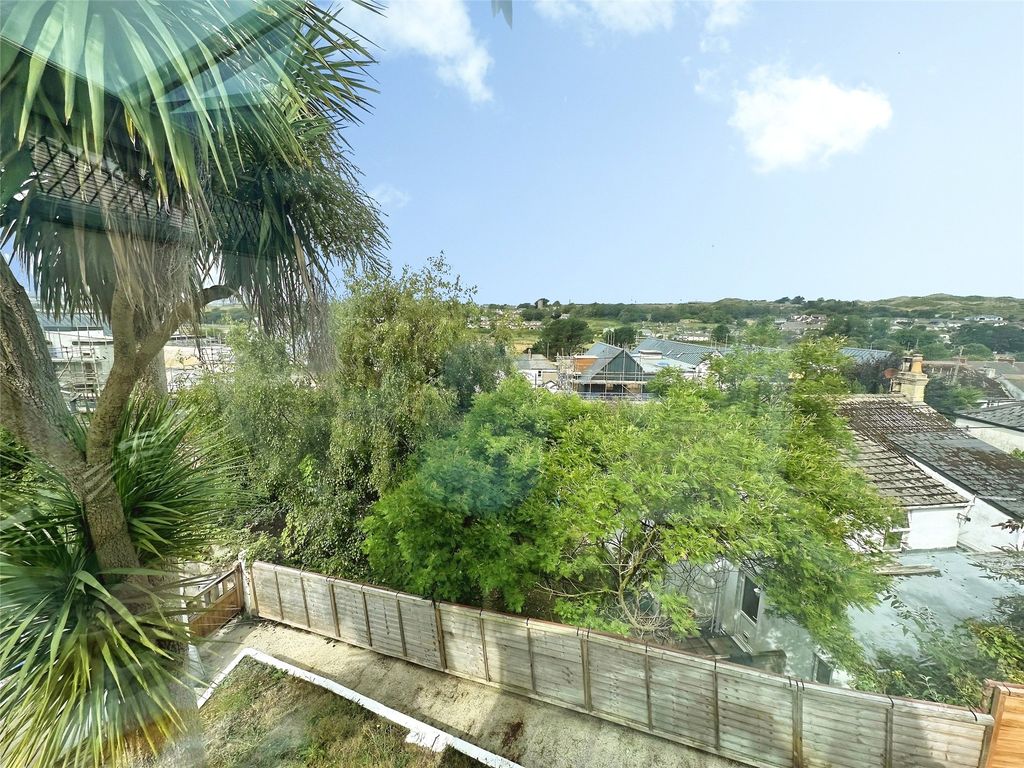 Property photo 2 of 11 Picture No. 09