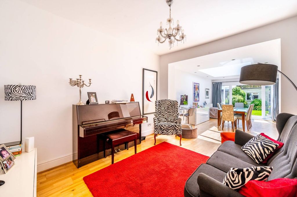 Property photo 2 of 13