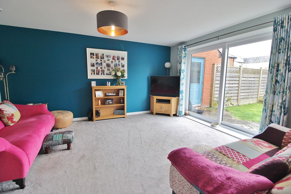 Property photo 3 of 19