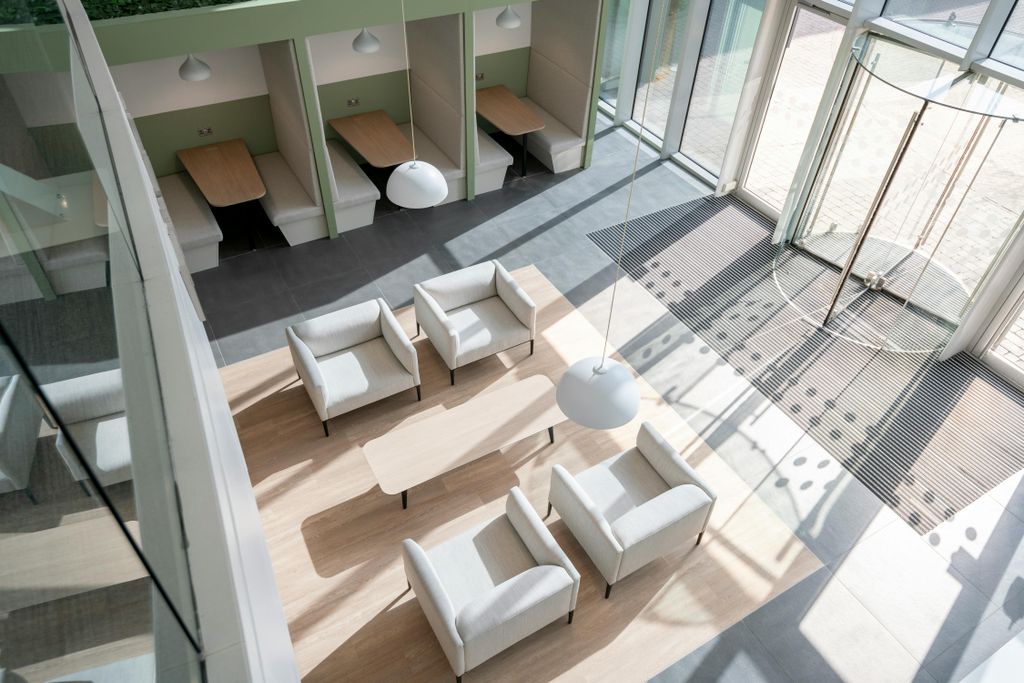 Property photo 2 of 10 Vibe  V3  Office Curator  Large4.Jpg