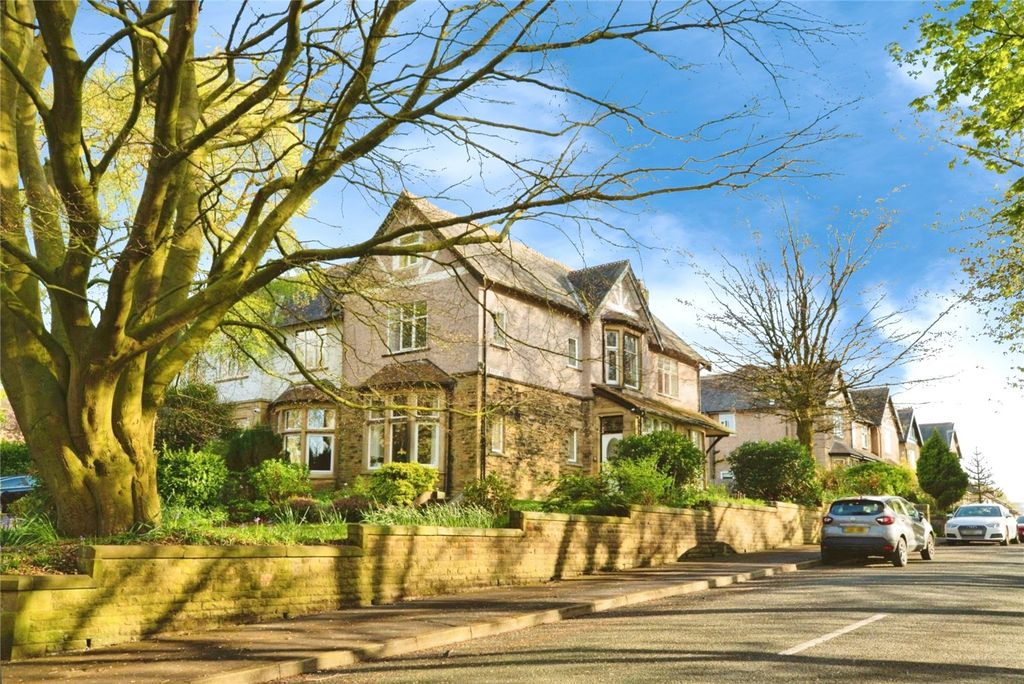 Property photo 1 of 17 Picture No. 16