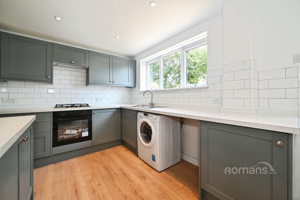 Property photo 2 of 13 Pbox-Img.Jpg