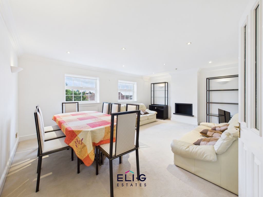 Property photo 2 of 13 Gallery