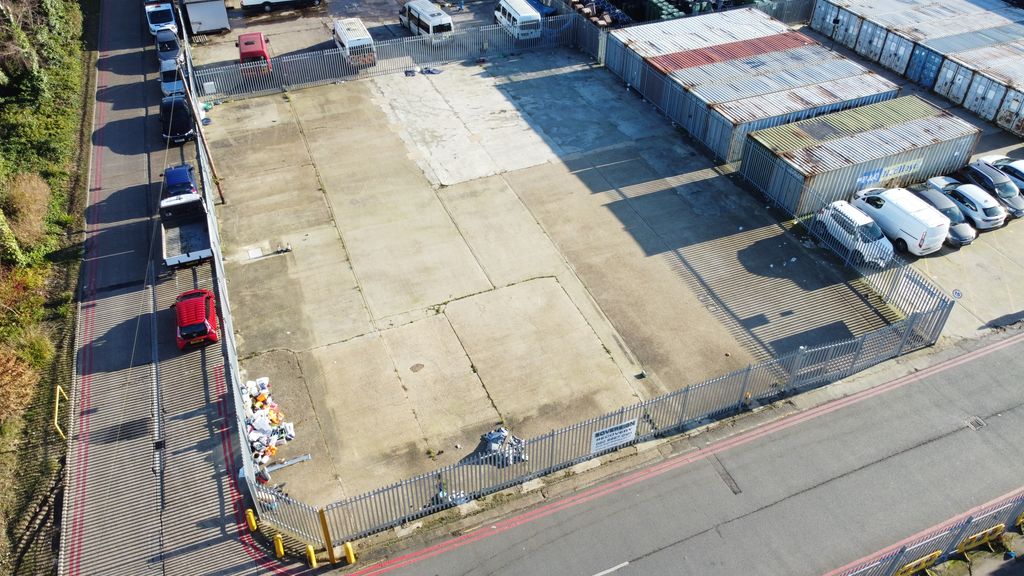 Property photo 3 of 5