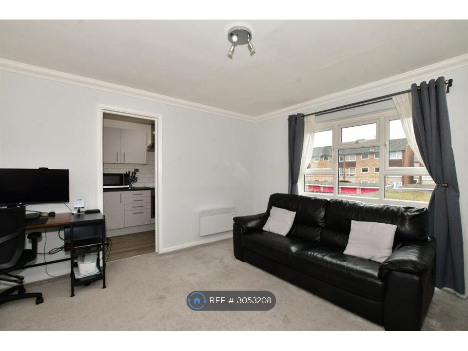 Property photo 3 of 8