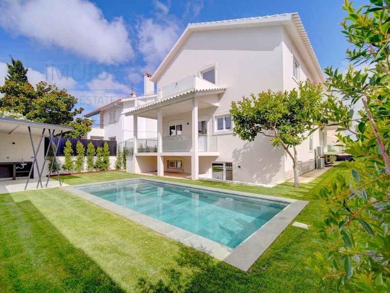 Property photo 1 of 61