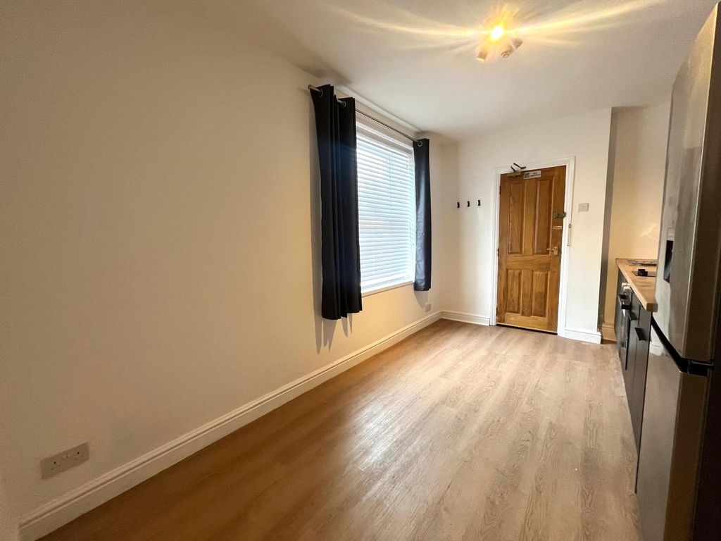 Property photo 2 of 6 View