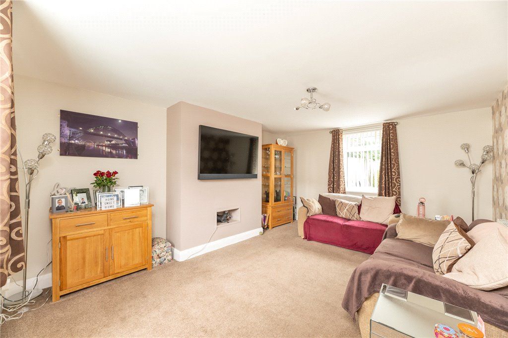 Property photo 3 of 24 Living Room