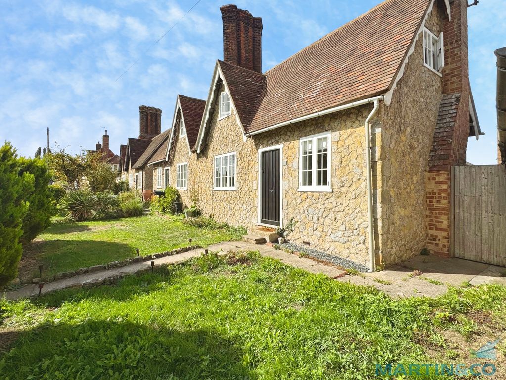 Property photo 1 of 12 c25Bec80--49Ed-97Cb-D7294A2B82E3-43824-0000149A82E