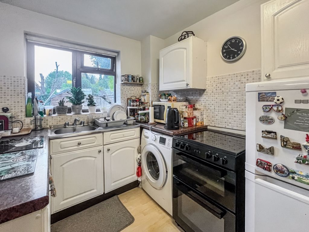 Property photo 2 of 9 Photo 5