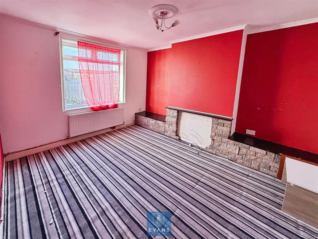 Property photo 2 of 10 Reception Room