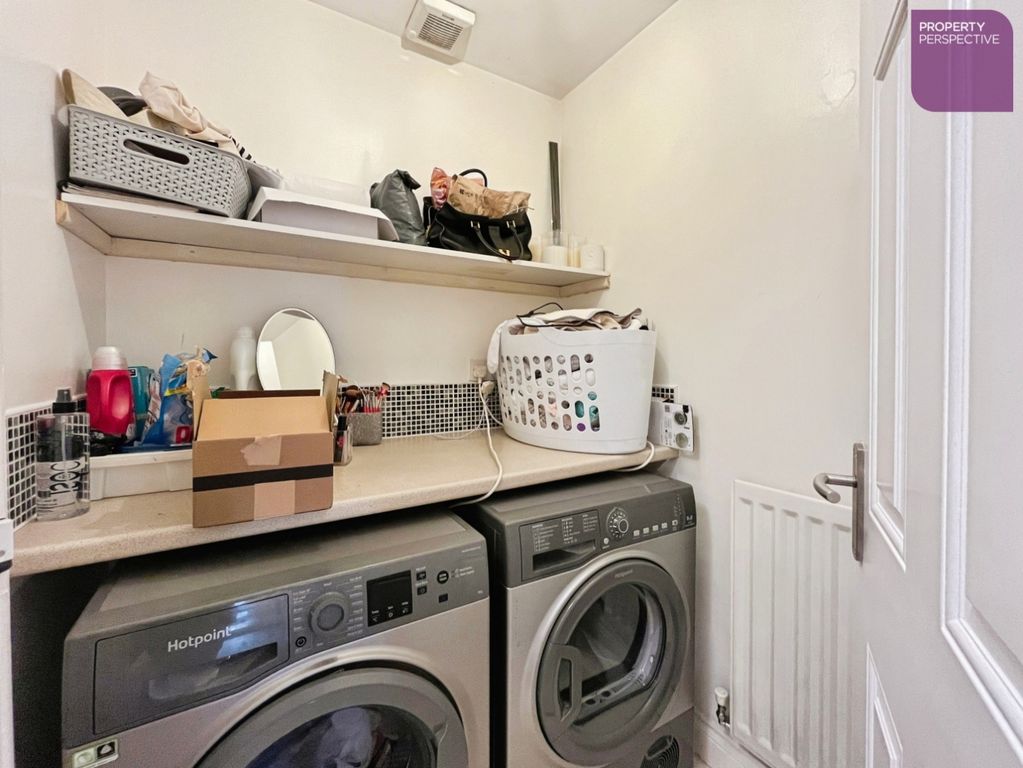Property photo 2 of 19 Utility Room