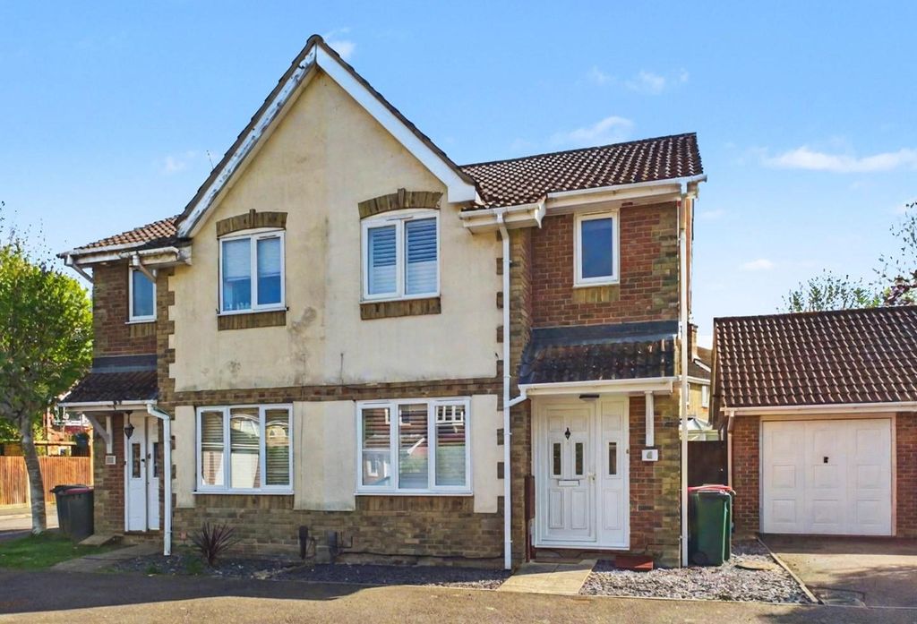 Property photo 1 of 18 Cam02067G0-Pr0252-Still018.Jpg