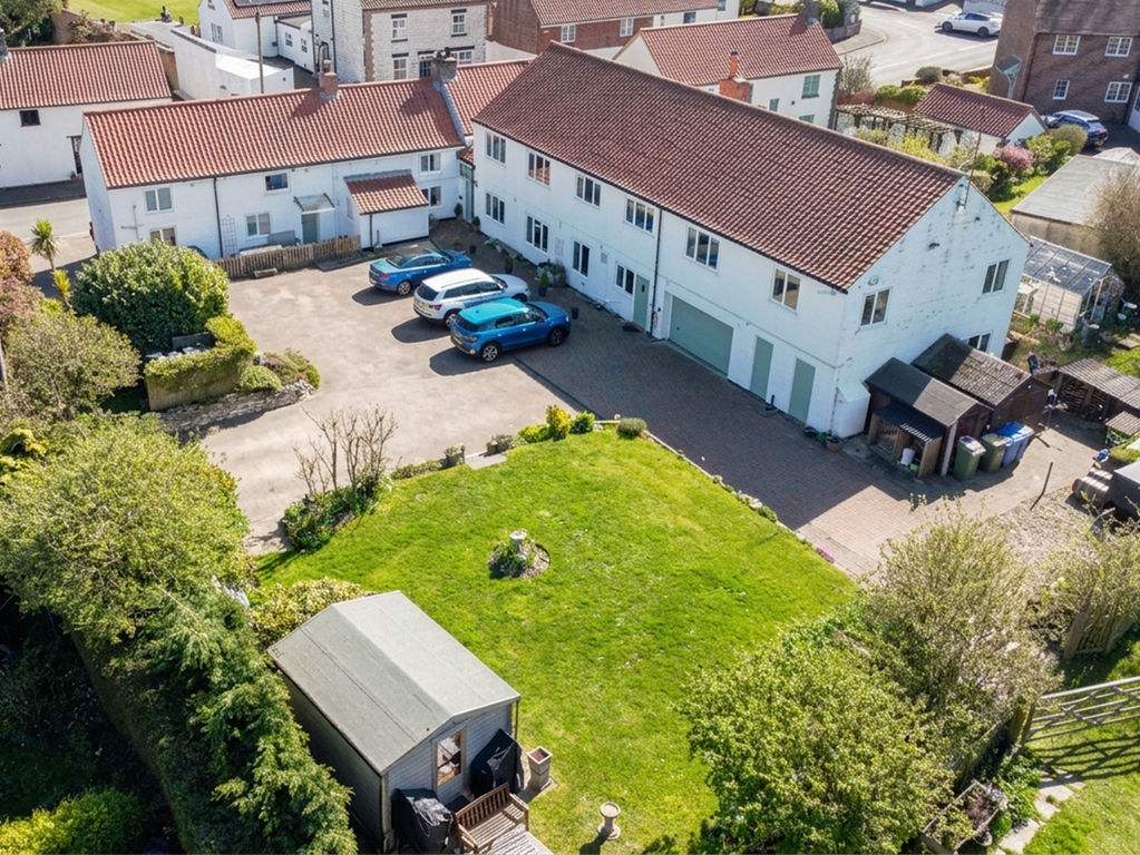 Property photo 1 of 30 Photo 0