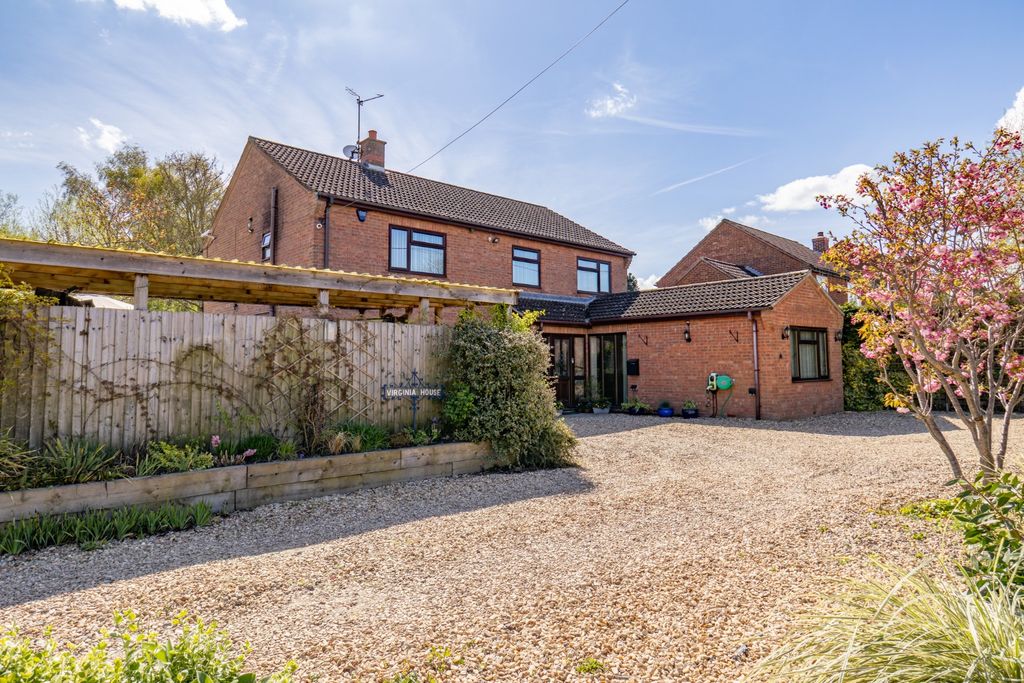 Property photo 2 of 42 3631465
