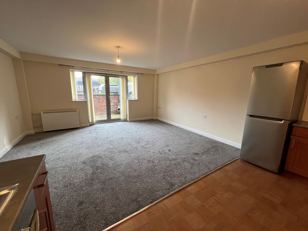 Property photo 2 of 6