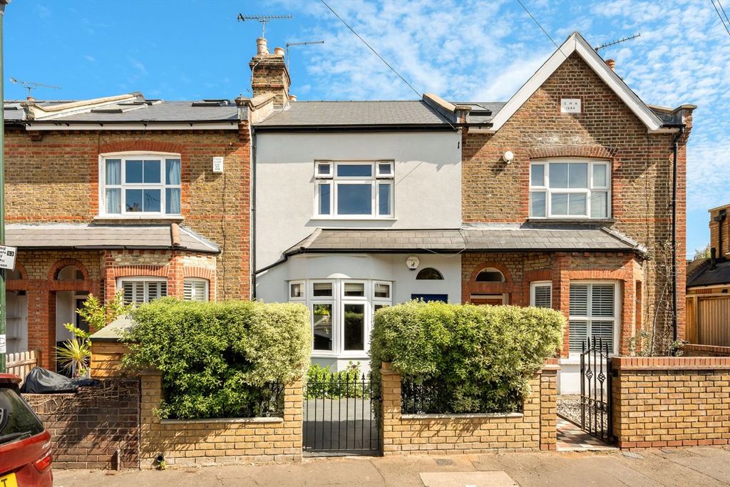 Property photo 1 of 7