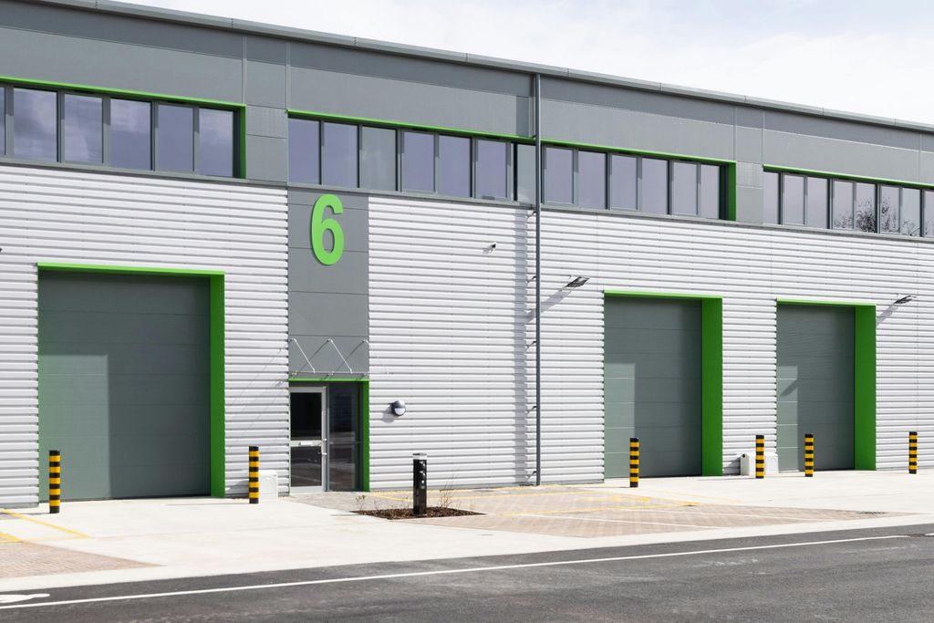 Property photo 1 of 17 Unit 6.Jpg