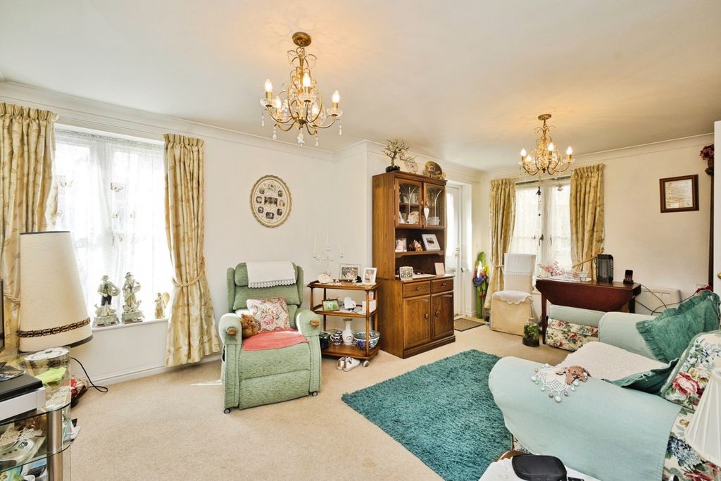 Property photo 2 of 14 Pbox-Img.Jpg