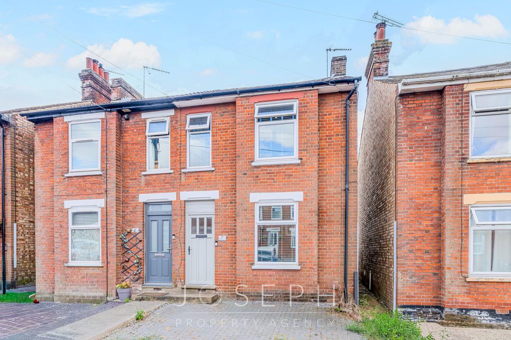 Property photo 1 of 15