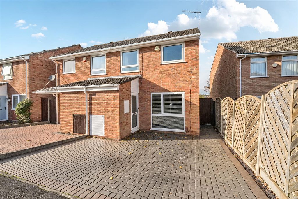 Property photo 1 of 14 Front/Driveway