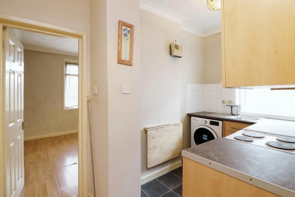 Property photo 3 of 13