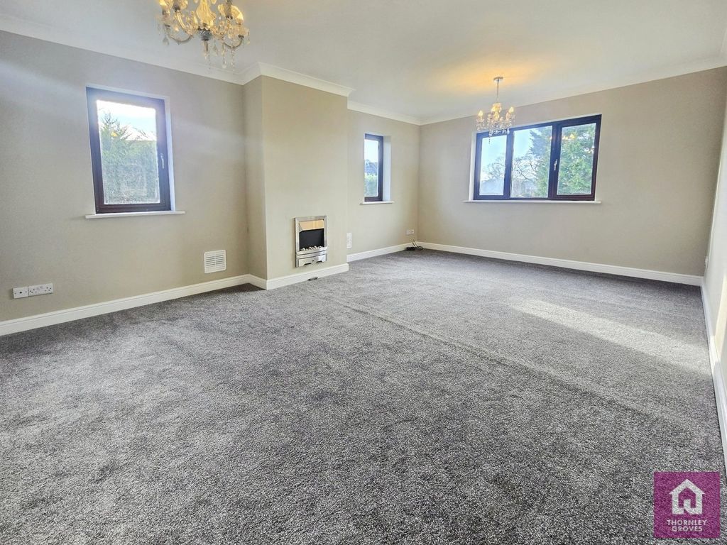 Property photo 2 of 17 Picture No. 11