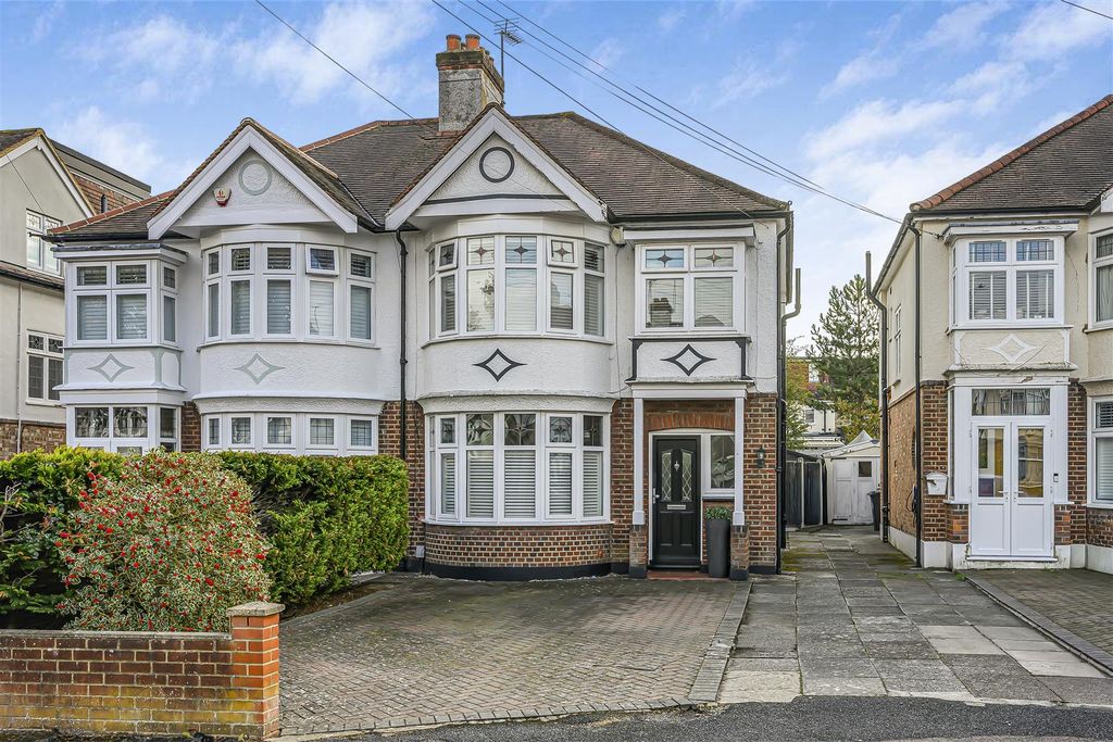 Property photo 1 of 24