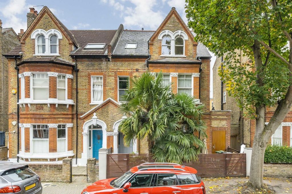 Property photo 1 of 7