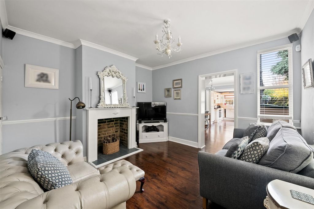 Property photo 1 of 16