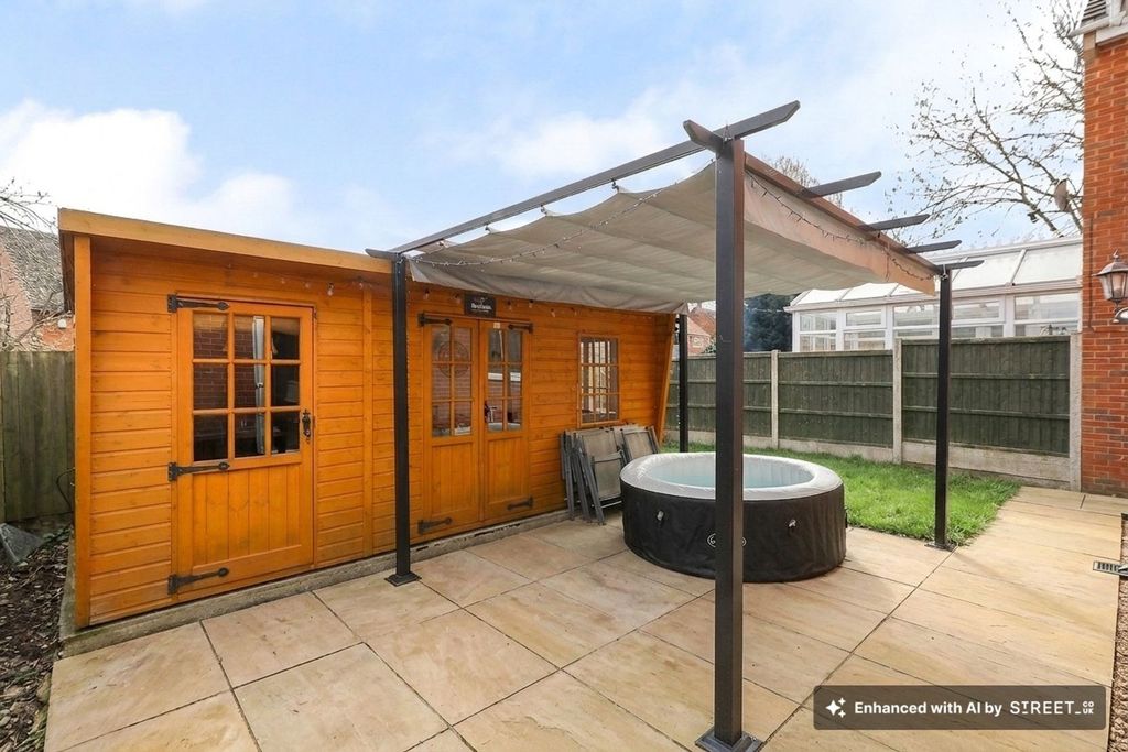 Property photo 2 of 25