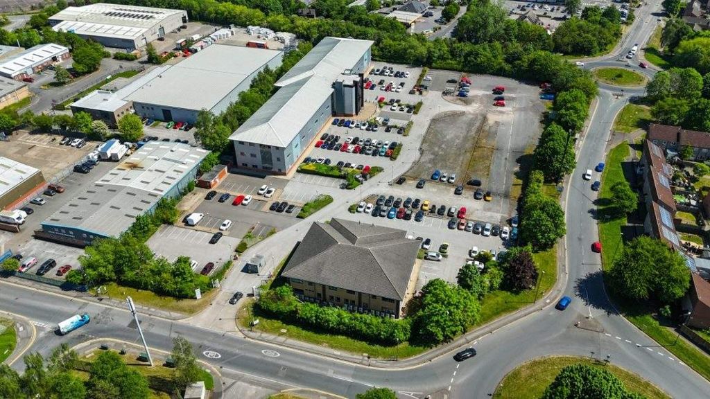 Property photo 2 of 16