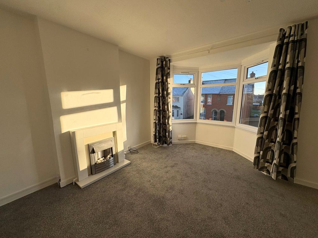 Property photo 2 of 16 Picture No. 03