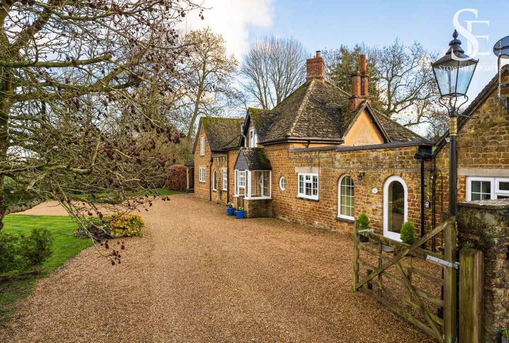 Property photo 1 of 27 Front