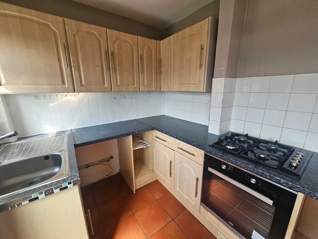 Property photo 2 of 9 Image