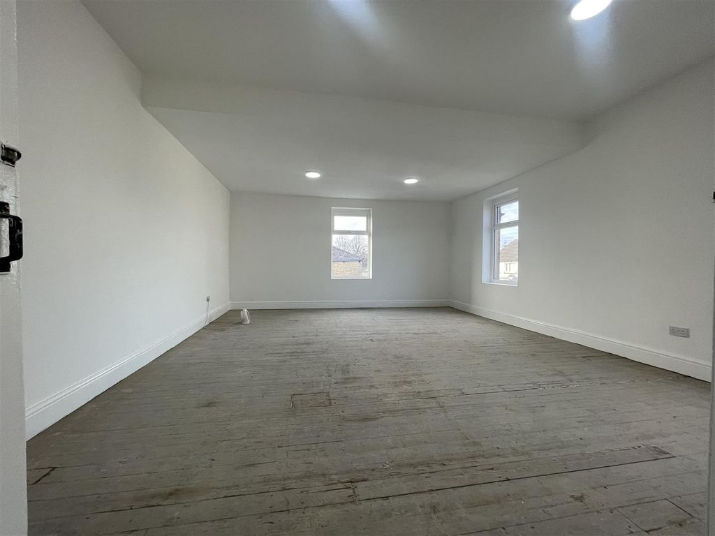 Property photo 3 of 9 Img_6019.Jpg