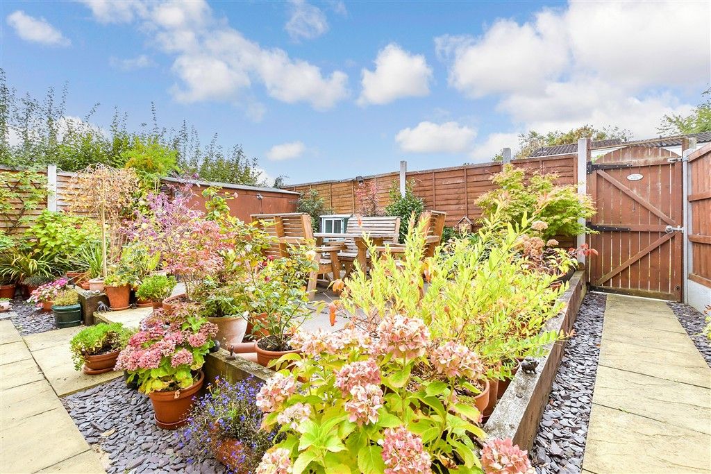 Property photo 3 of 4 Front Garden