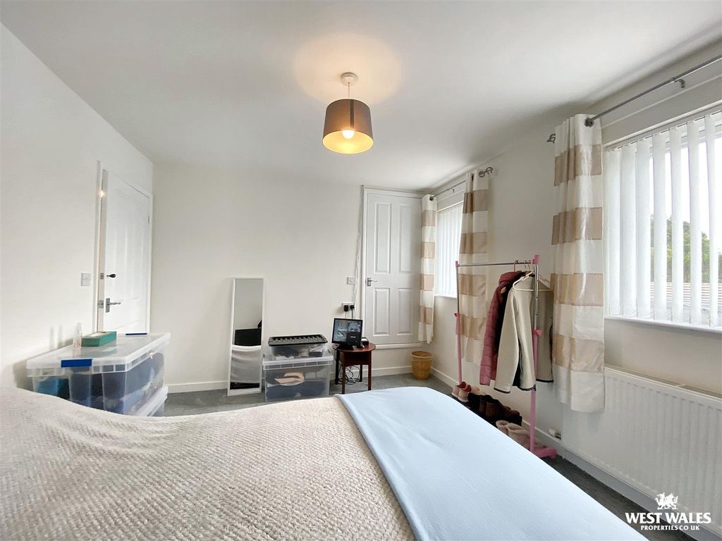 Additional image 8 of 2 bed semi-detached house for saleBufferland Terrace, Pembroke Dock SA72