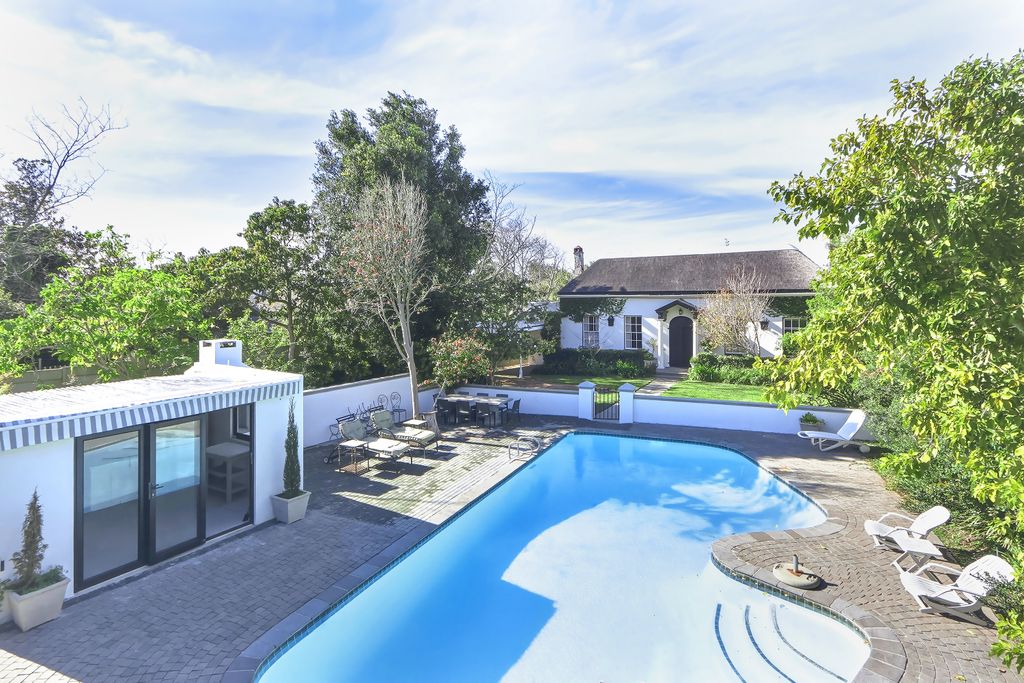 Property photo 1 of 46