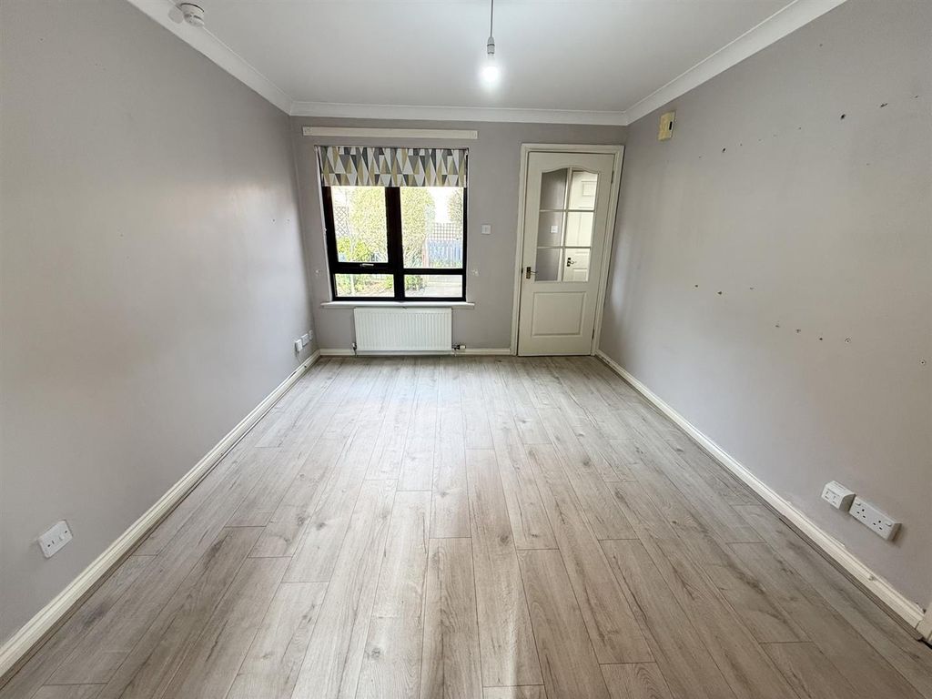 Property photo 3 of 18 Img_9998.Jpeg