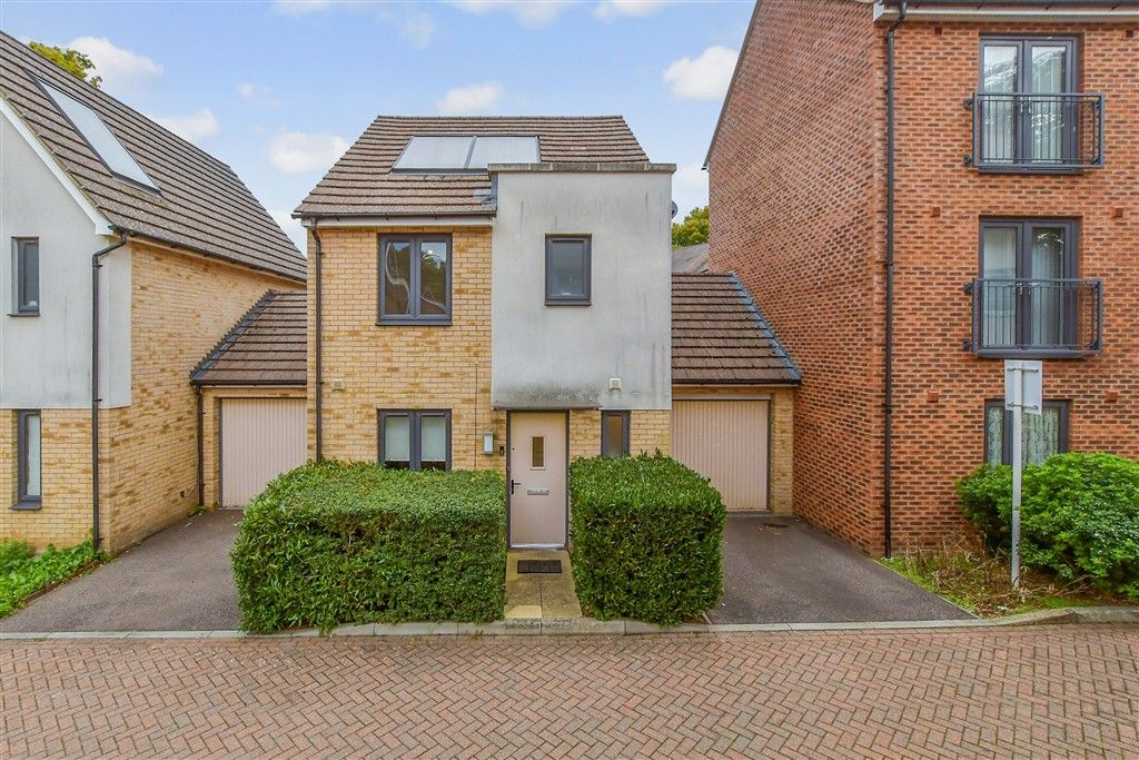 Property photo 2 of 13 Front Web