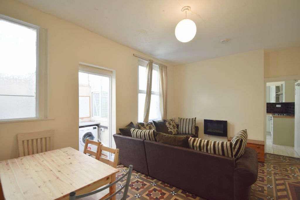 Property photo 3 of 15 Photo 3