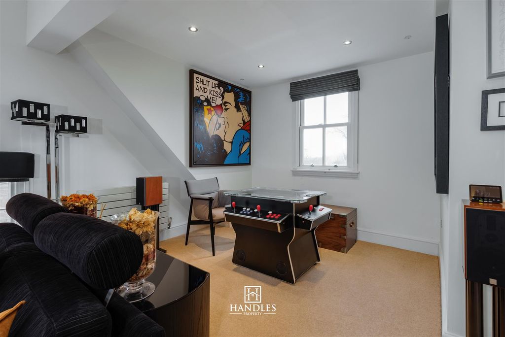 Additional image 7 of 3 bed flat for saleWarwick New Road, Leamington Spa CV32