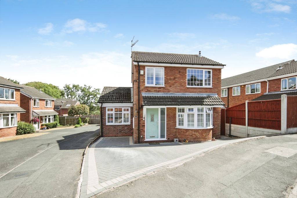 Property photo 1 of 17 Pbox-Img.Jpg