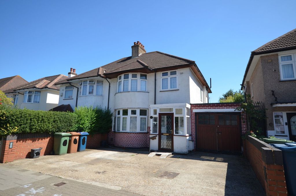 Property photo 1 of 28
