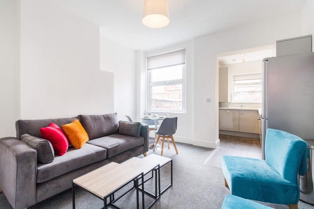 Property photo 2 of 6 Gallery